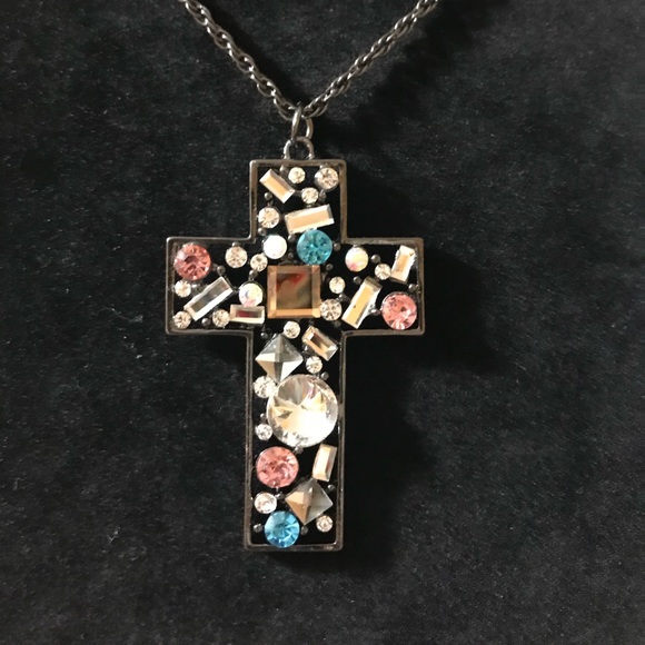 Necklaces - Picture 2 of 6